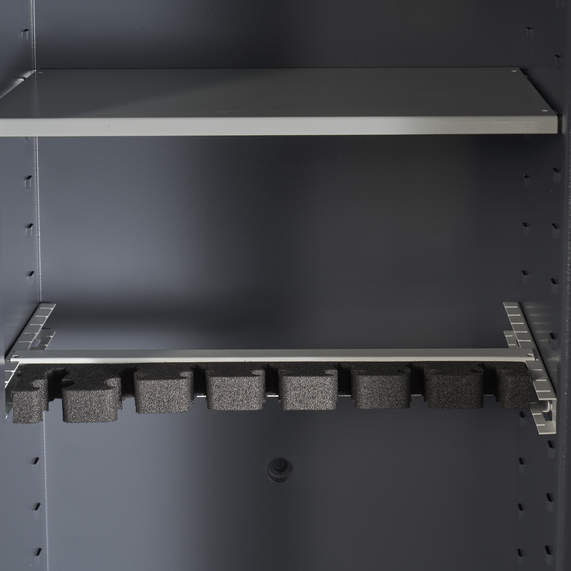 Waffenhalter Alva & Julius 100