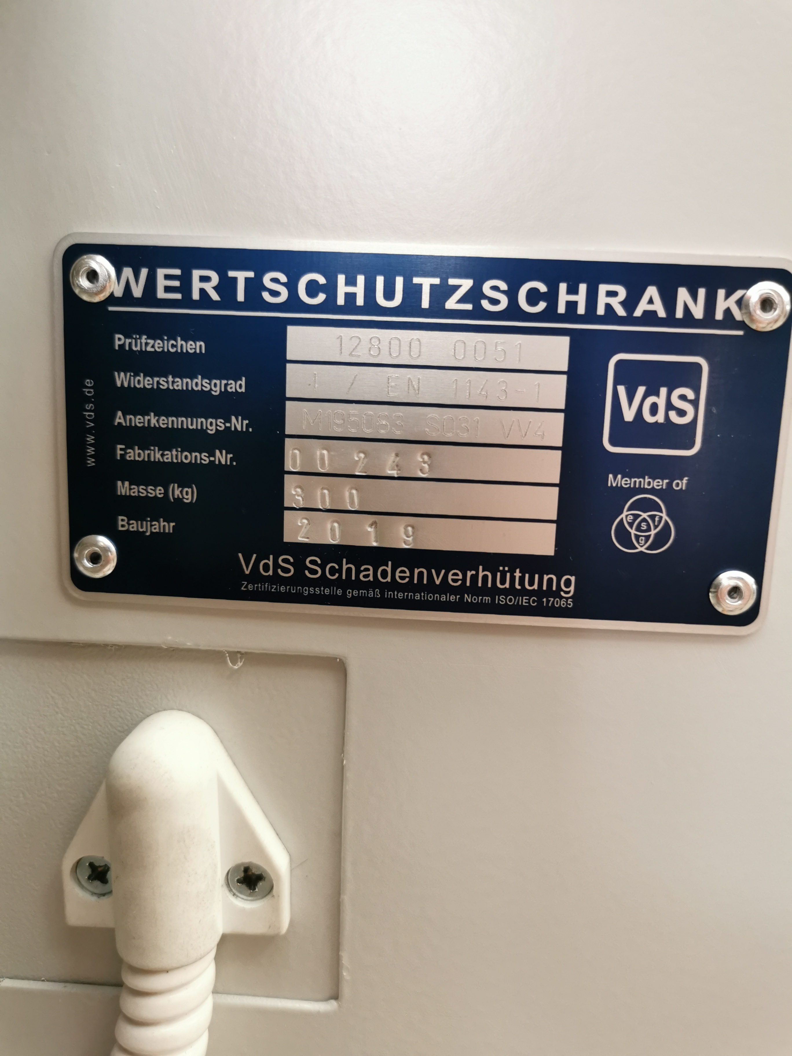 F 104-12 Wertschutztresor